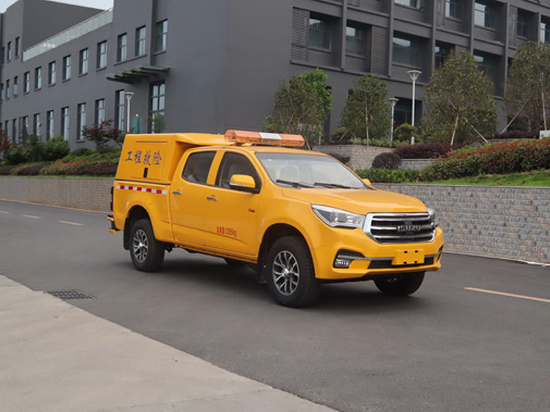 國六五十鈴皮卡救險(xiǎn)車
